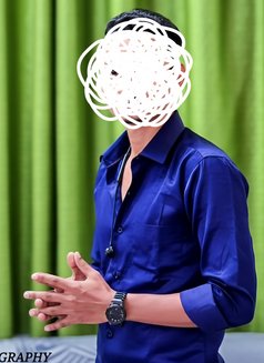 Licking and squirting with Mr. Akash - masseur in Kolkata Photo 13 of 15