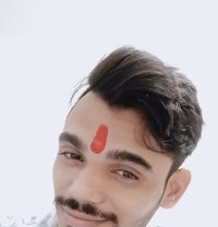 7inch - Acompañantes masculino in New Delhi