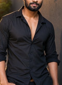 Rajib Roy - Acompañantes masculino in New Delhi Photo 3 of 3