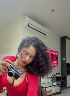 8 Inches Cock - Transsexual escort in Chennai Photo 1 of 16