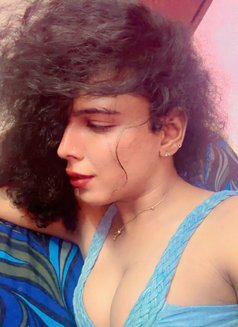 8 Inches Cock - Transsexual escort in Chennai Photo 5 of 16