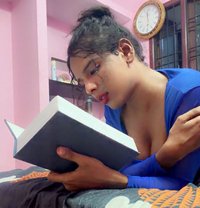 MODERN SHEMALE QUEEN BIG COCK IN CHENNAI - Transsexual escort in Chennai