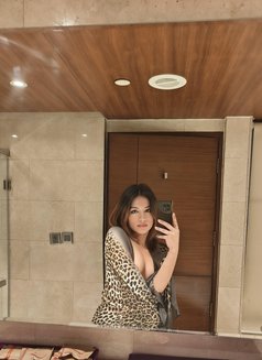 Velvet Aura - Transsexual escort in Bangalore Photo 4 of 15