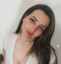 8azal - escort in Beirut