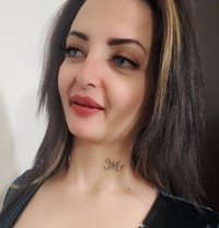 8azal - escort in Beirut