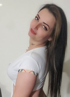 8azal - escort in Beirut Photo 4 of 5