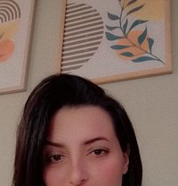 8azal - escort in Beirut