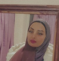 8azal - puta in Beirut Photo 2 of 3