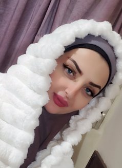 8azal - puta in Beirut Photo 3 of 3