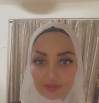 8azal - escort in Beirut Photo 4 of 5