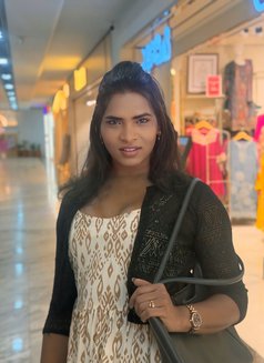 8inch dick shemale in kondapur - Transsexual escort in Hyderabad Photo 12 of 12
