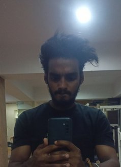 9 Inch Bull - Male escort in Mumbai Photo 5 of 6