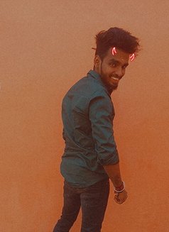 9 Inch Bull - Male escort in Mumbai Photo 6 of 6