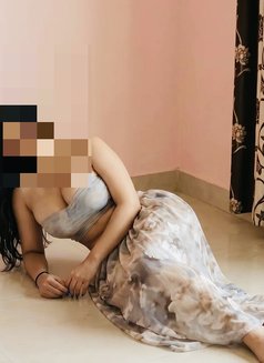 907k Follower on Insta 🩷 🎀༘⋆ - escort in New Delhi Photo 9 of 23