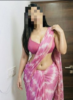 907k Follower on Insta 🩷 🎀༘⋆ - escort in New Delhi Photo 17 of 23