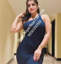 92264 CALL GIRLS LUXURY SERVICE 77423 - Agencia de putas in Candolim, Goa