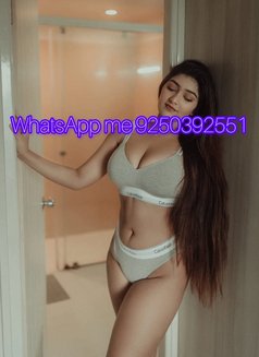 925039 Royal High Class Call Girls 2551 - Agencia de putas in Candolim, Goa Photo 4 of 8