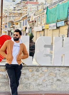 9INCH MALE ESCORT - Male escort in New Delhi Photo 6 of 9