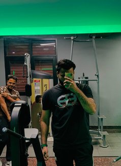 9INCH MALE ESCORT - Male escort in New Delhi Photo 14 of 15