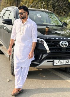 9INCH MALE ESCORT - Acompañantes masculino in New Delhi Photo 16 of 16