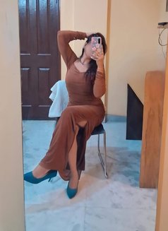 A Beautiful Blend of Sexy Intelligence - escort in Bangalore Photo 6 of 10