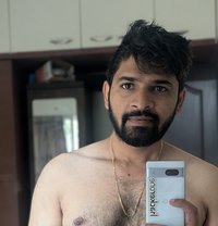 A Calm Presence in a Busy World - Acompañantes masculino in Pune