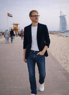 A Classy British Man - Male escort in Dubai Photo 3 of 4