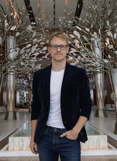 A Classy British Man - Male escort in Dubai Photo 4 of 4