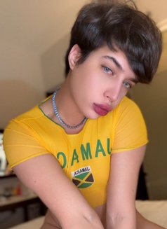 🩵🤍🩵 “A cute, soft, young Lebanese guy - Acompañantes transexual in Abu Dhabi Photo 16 of 16