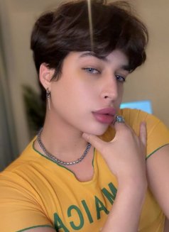 🩵🤍🩵 “A cute, soft, young Lebanese guy - Transsexual escort in Dubai Photo 9 of 9