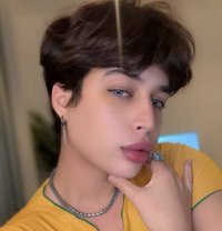 🩵🤍🩵 “A cute, soft, young Lebanese guy - Acompañantes transexual in Dubai Photo 9 of 9
