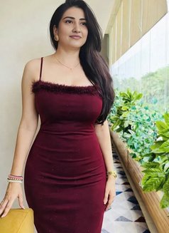 A Dreamy Escort With a Lot of Sexual Ene - puta in Hyderabad Photo 3 of 3