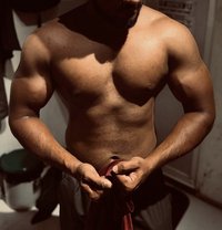 A Gentle Male Escort for Ladies - Acompañantes masculino in Colombo