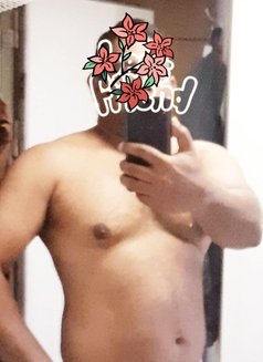 A genuine Slave for mistress or dom cpl - Male escort in Al Sohar Photo 2 of 4