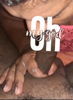 A genuine Slave for mistress or dom cpl - Male escort in Al Sohar Photo 4 of 4