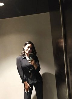 A Hot Lover for Those Who Want the Best - puta in Mumbai Photo 2 of 18