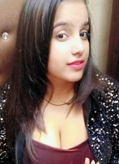 A HOT LOVER FOR THOSE WHO WANT THE BEST - puta in Bangalore Photo 4 of 13