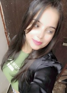 A HOT LOVER FOR THOSE WHO WANT THE BEST - puta in Bangalore Photo 5 of 13
