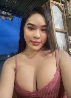 A Lot of Cum Meet&Camshow - Transsexual escort in Manila Photo 27 of 28