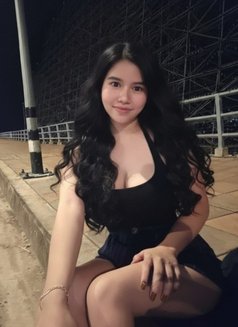 A Meii - escort in Bangkok Photo 2 of 7