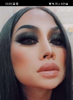 A Mena - Transsexual escort in Al Ain Photo 6 of 30