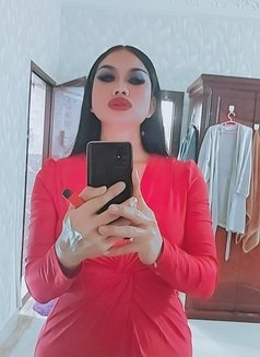 A Mena - Transsexual escort in Al Ain Photo 22 of 30