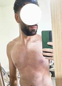 A Nan - Acompañantes masculino in Beirut Photo 3 of 3