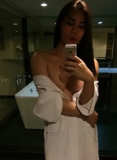A naughty, passionate slave girl who lic - masseuse in Riyadh Photo 6 of 8