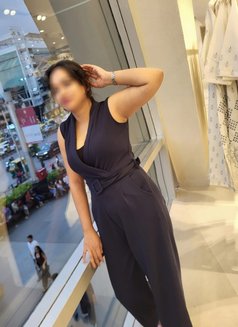 I LOVE MAKING MY CLIENTS HAPPY FULL GFE - escort in Bangalore Photo 5 of 12