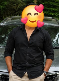 A Respectful Mature Bond - Acompañantes masculino in Bangalore Photo 2 of 3