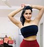 i am Roshni Provide College Girl Models - Agencia de putas in Chandigarh Photo 3 of 3