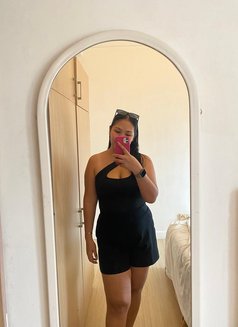 A simple girl w amazing abilities! - escort in Hong Kong Photo 2 of 4