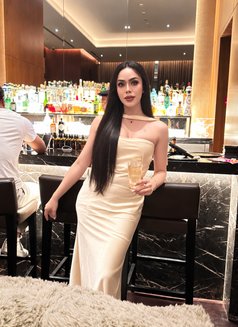 AA69 Susan fun vvip+massage - Transsexual escort in Abu Dhabi Photo 2 of 6