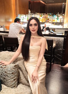 AA69 Susan fun vvip+massage - Transsexual escort in Abu Dhabi Photo 3 of 6